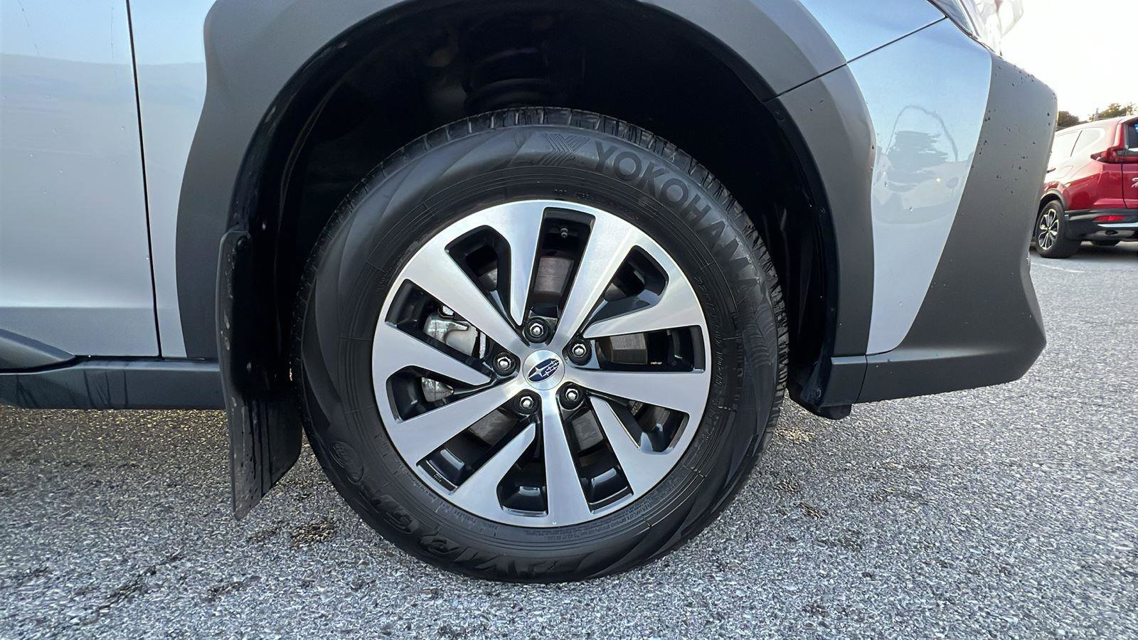 Used 2025 Subaru Outback Premium w/ Popular Package #1A image 11