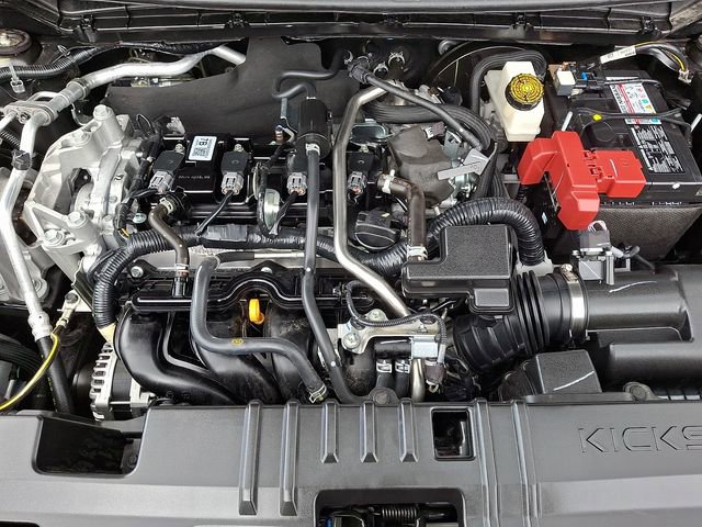 Used 2025 Nissan Kicks SV AWD/4WD image 26
