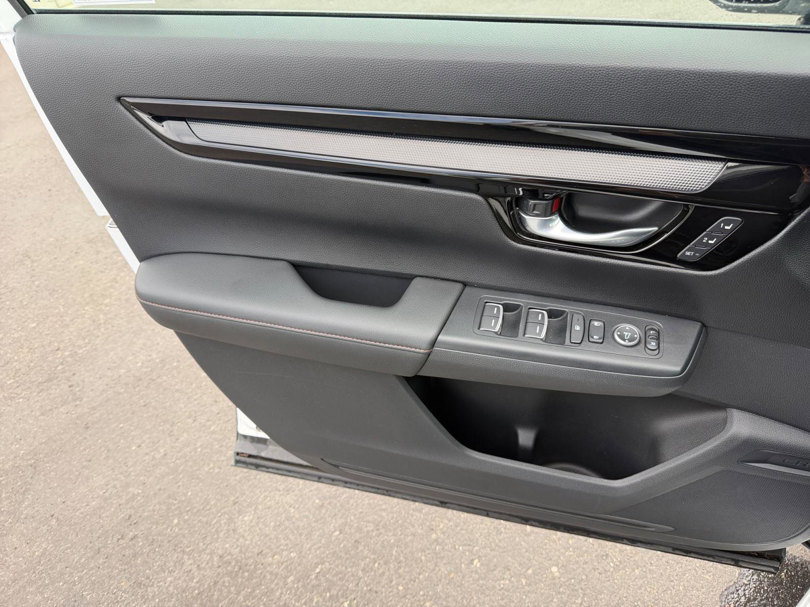 Used 2023 Honda CR-V Sport Touring image 21