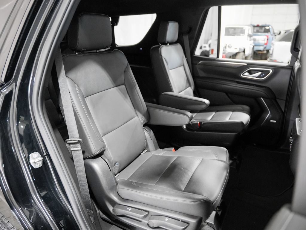 Used 2022 Chevrolet Tahoe Z71 w/ Z71 Off-Road Package AWD/4WD image 30