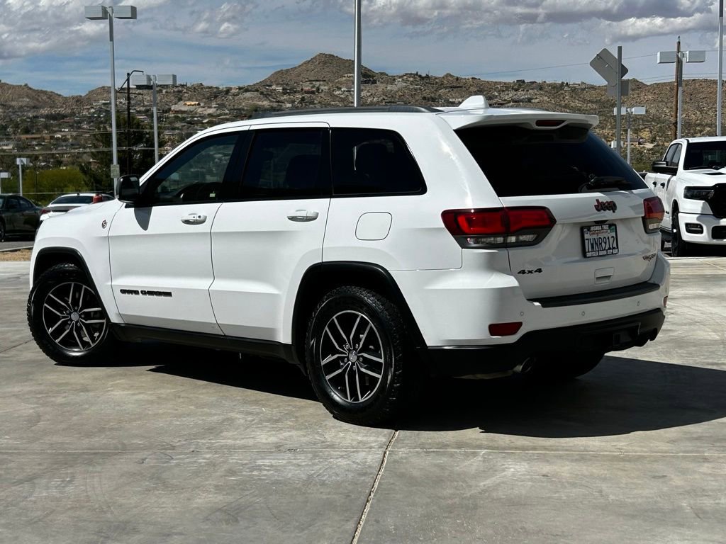 Used 2017 Jeep Grand Cherokee Trailhawk image 6