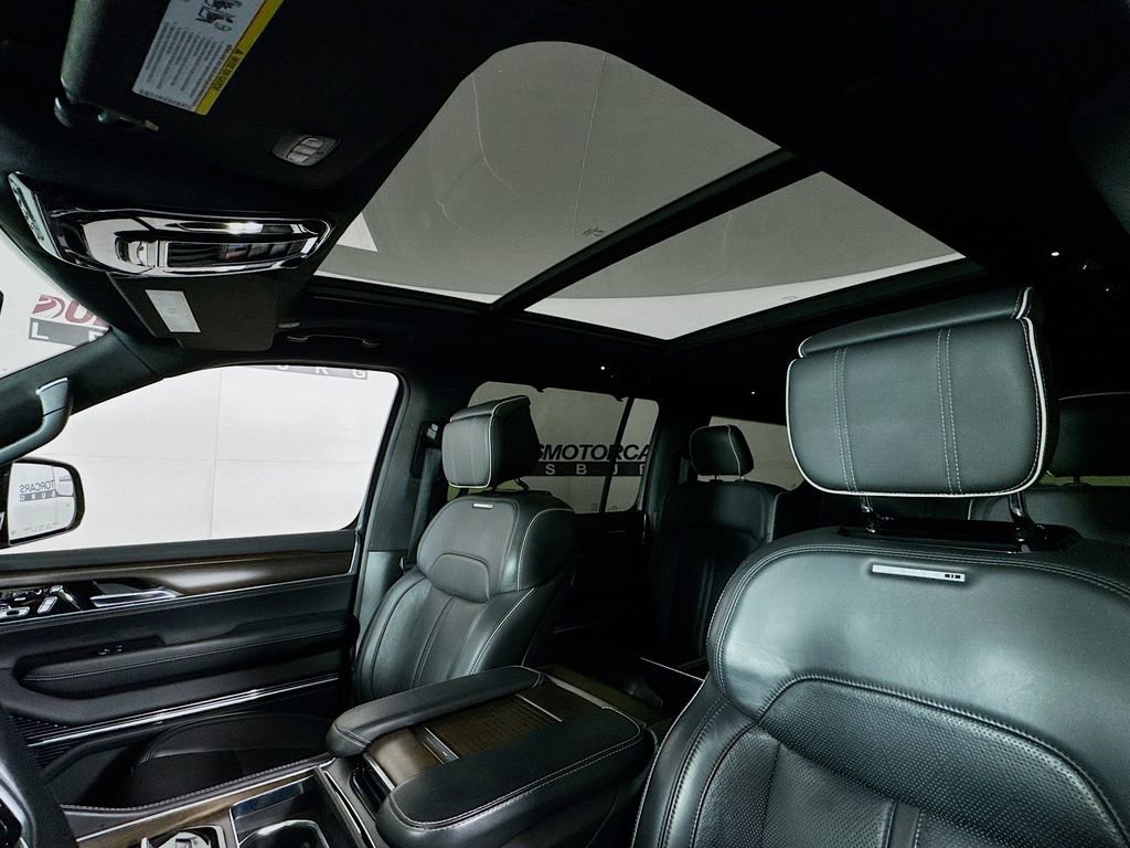 Used 2022 Jeep Grand Wagoneer Series II w/ Convenience Group III image 23