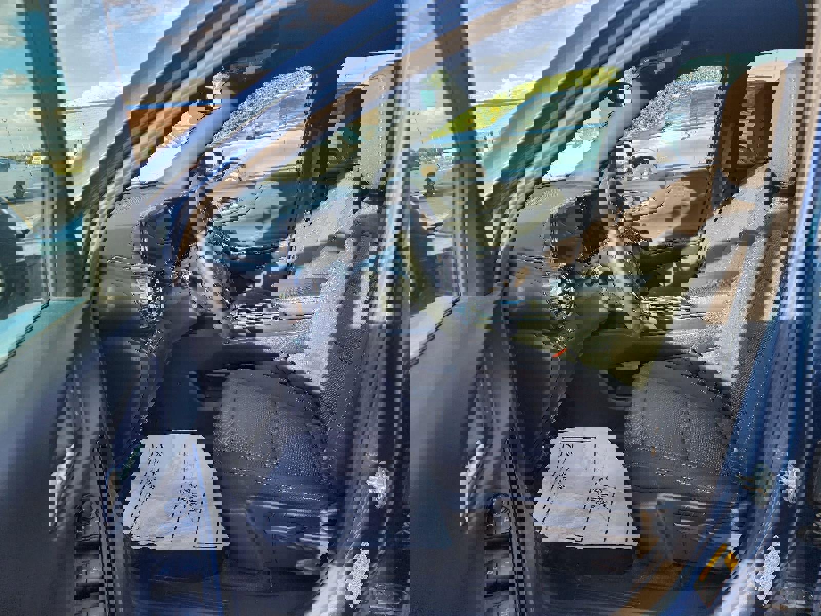 Used 2025 Chevrolet Equinox LT image 8