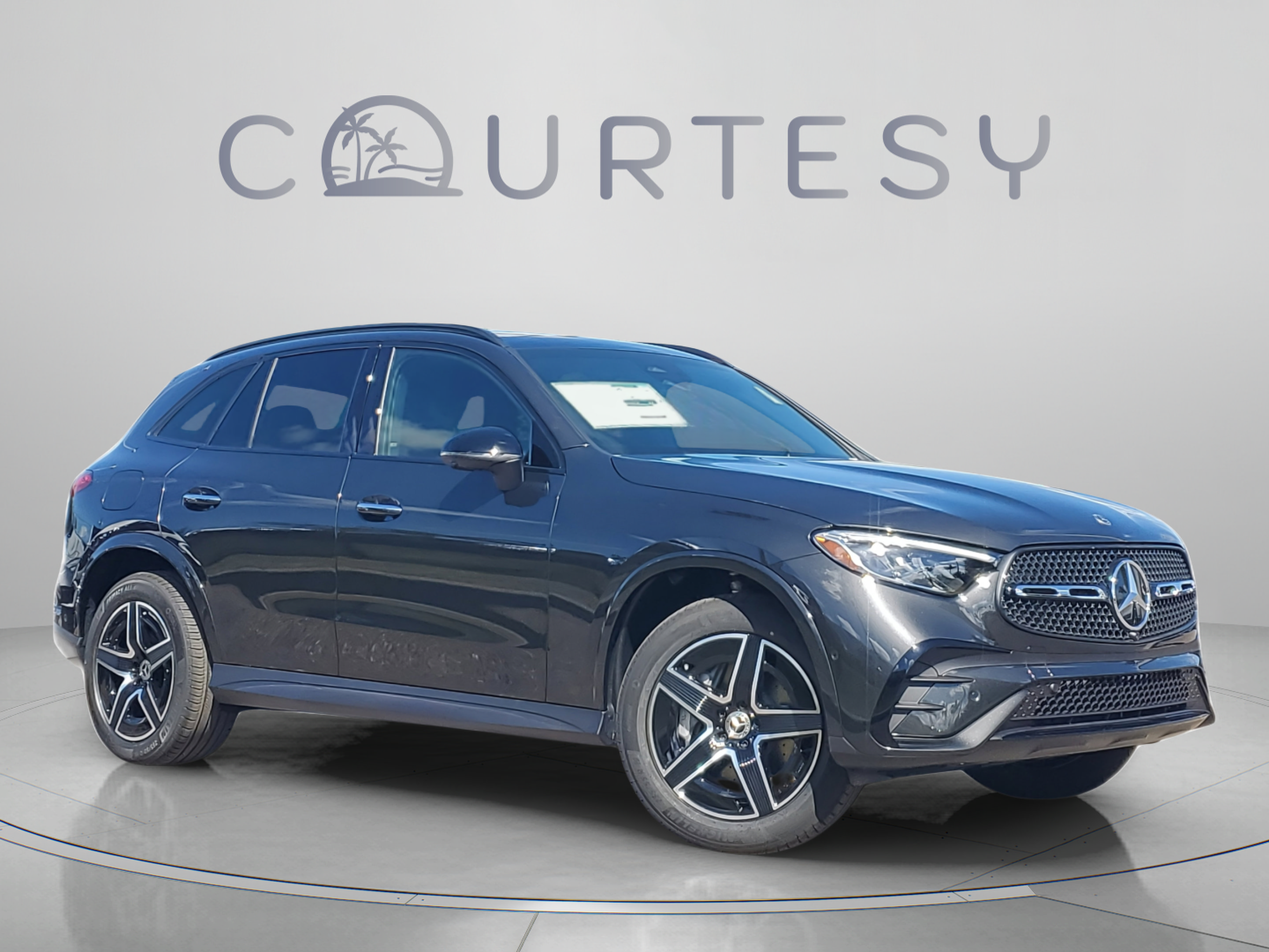 Certified 2026 Mercedes-Benz GLC 300 4MATIC image 5