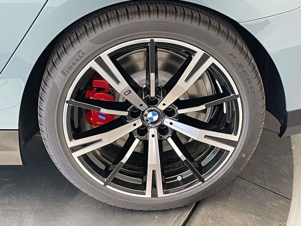 New 2026 BMW 550e xDrive AWD/4WD image 12