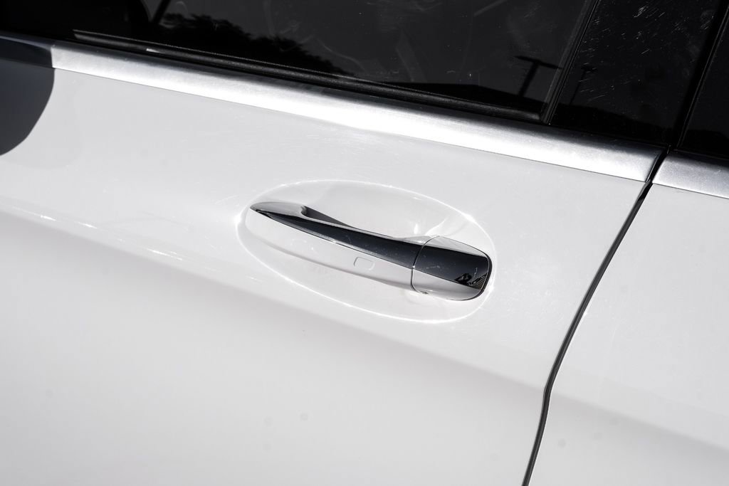 Used 2022 Mercedes-Benz GLC 300 w/ Premium Package Lite image 43