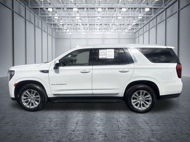 Used 2023 GMC Yukon SLT AWD/4WD image 2