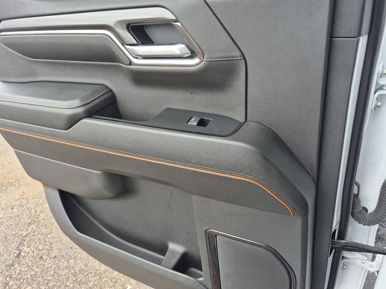 Used 2024 GMC Sierra 1500 AT4 w/ Technology Package image 19