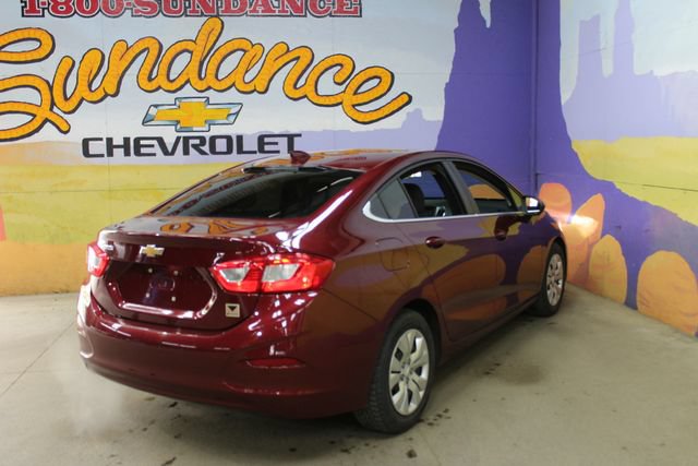 Used 2016 Chevrolet Cruze LT FWD image 4