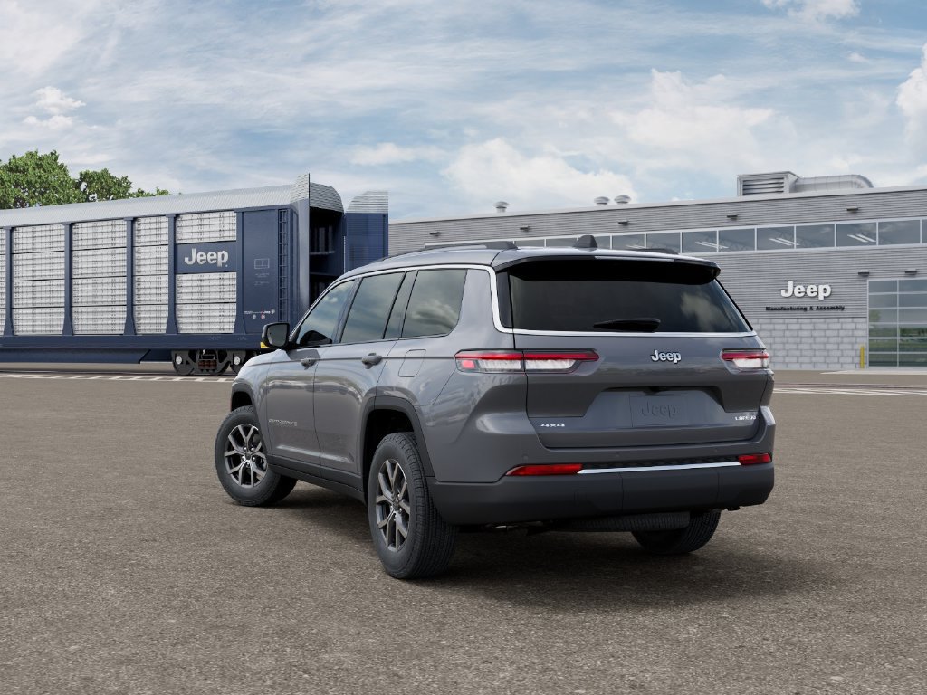 New 2027 Jeep Grand Cherokee L Laredo AWD/4WD image 3