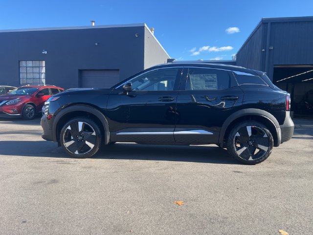 New 2026 Nissan Kicks SR w/ SR Premium Package AWD/4WD image 2