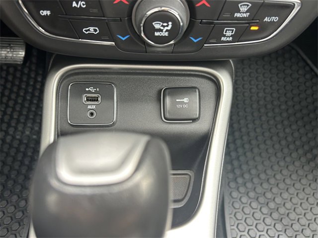 Used 2019 Jeep Compass Latitude w/ Cold Weather Group image 26