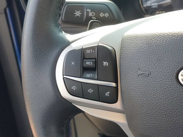 Certified 2020 Ford Explorer XLT RWD image 11