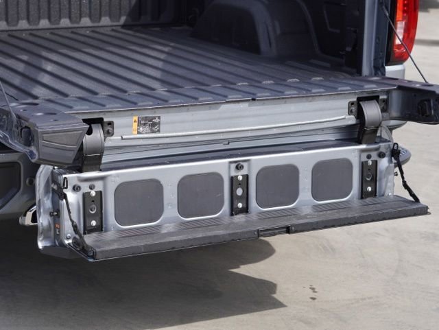 Used 2022 GMC Sierra 1500 Denali w/ Denali Reserve Package image 16