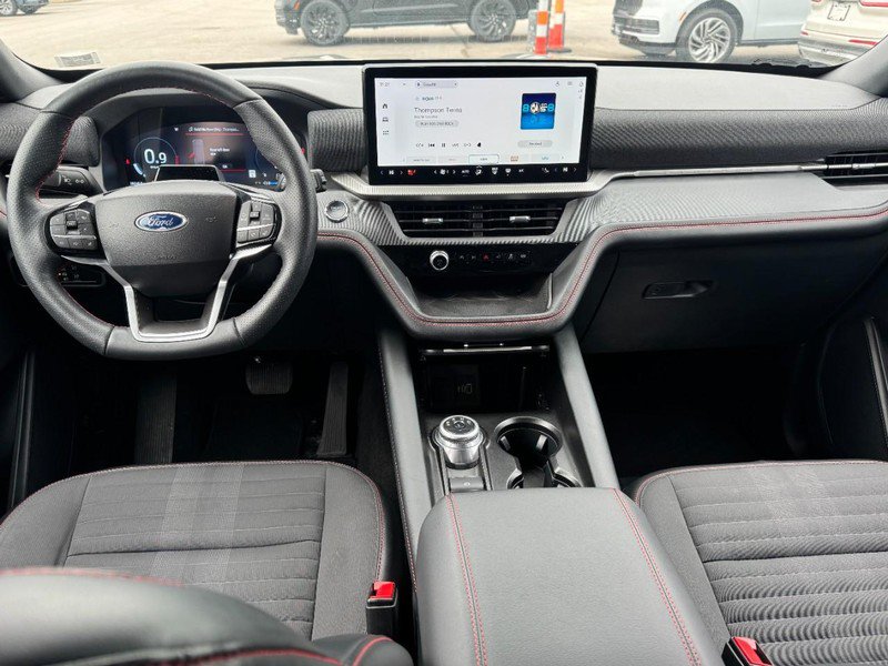 Used 2025 Ford Explorer ST-Line AWD/4WD image 9