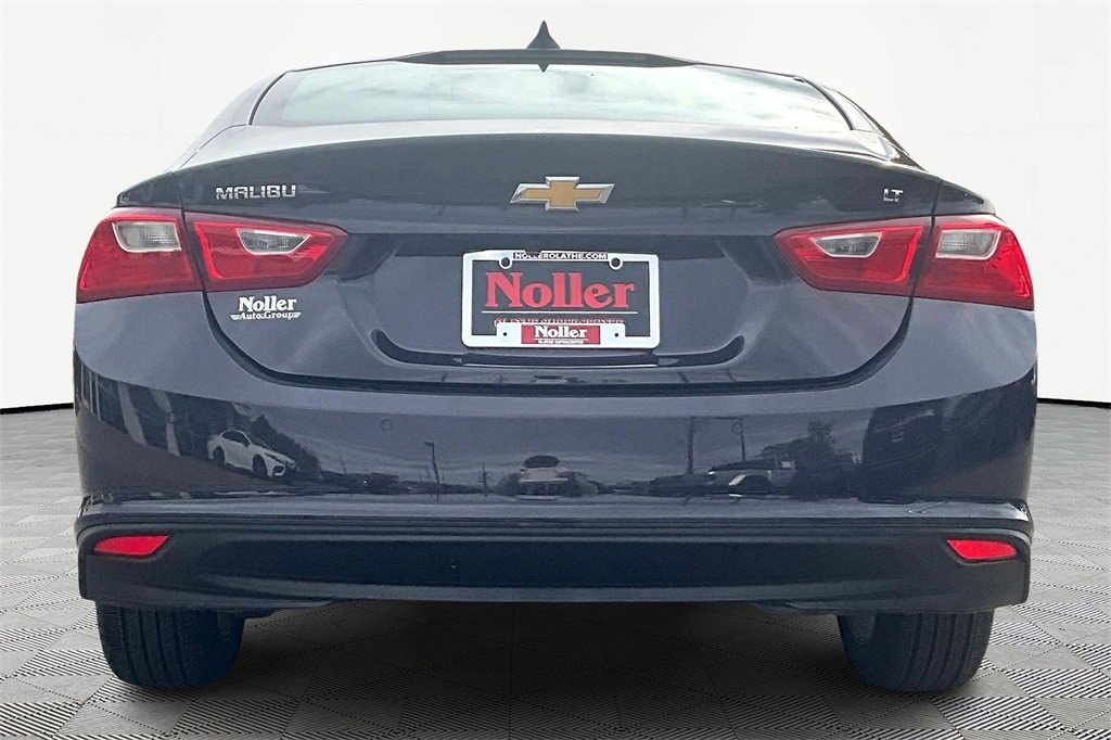 Used 2025 Chevrolet Malibu LT image 4