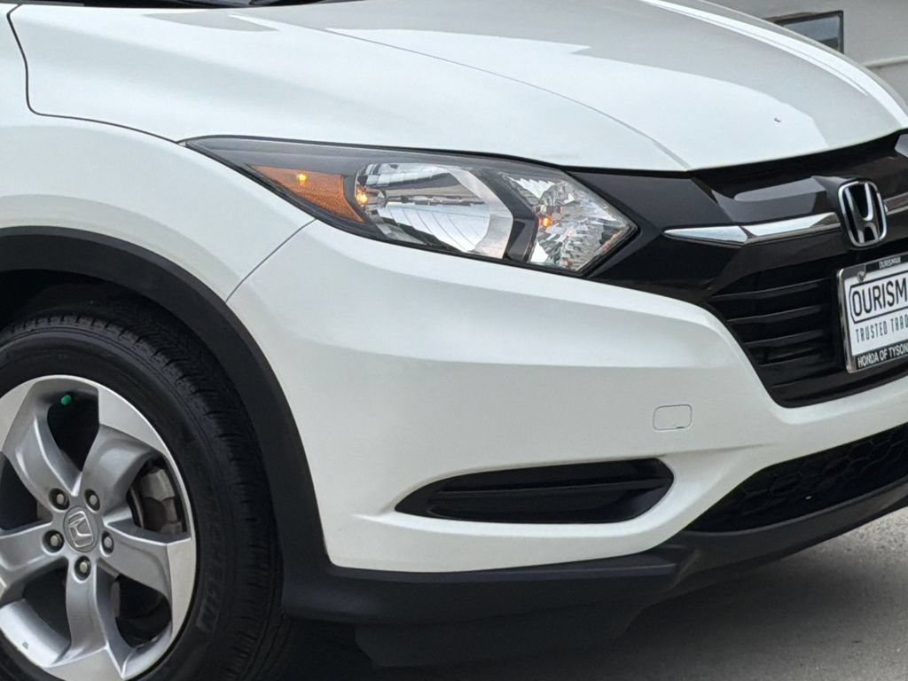 Used 2017 Honda HR-V LX image 5