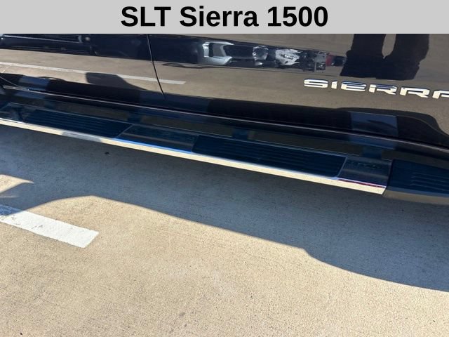 Used 2024 GMC Sierra 1500 SLT AWD/4WD image 3