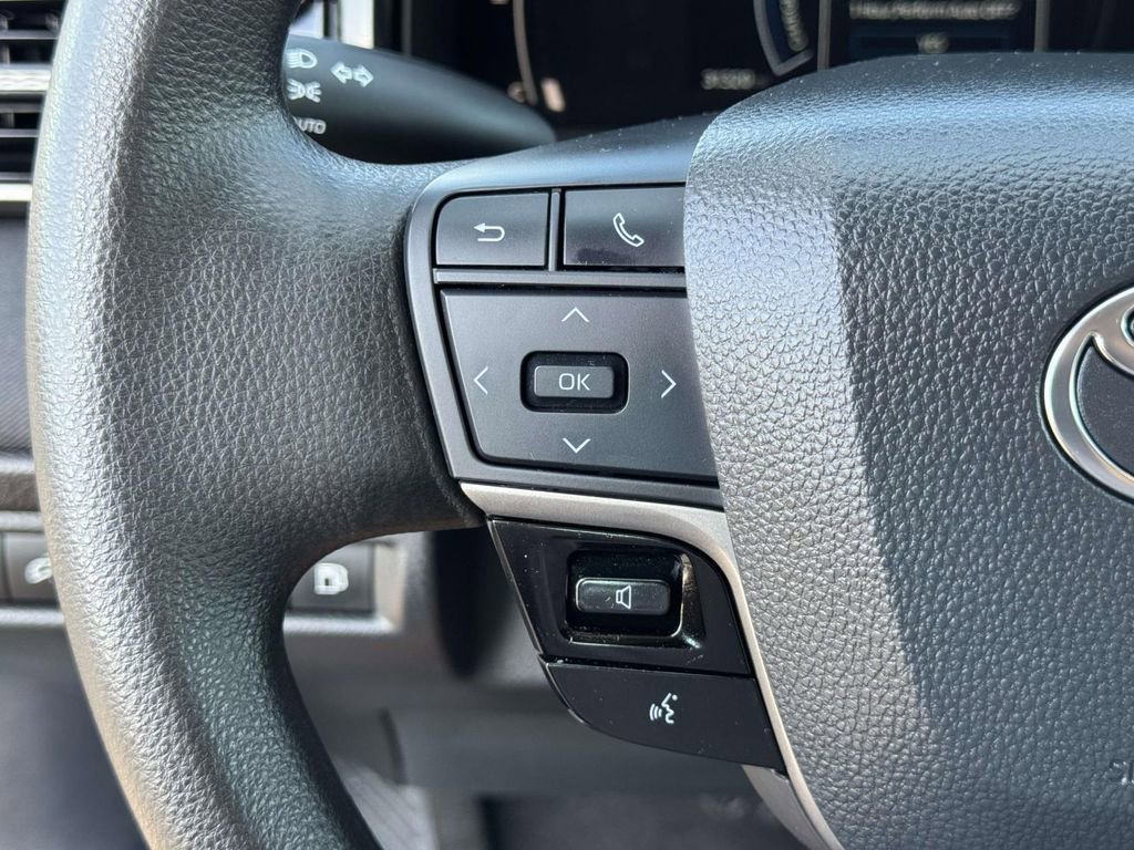 Certified 2025 Toyota Camry LE image 11