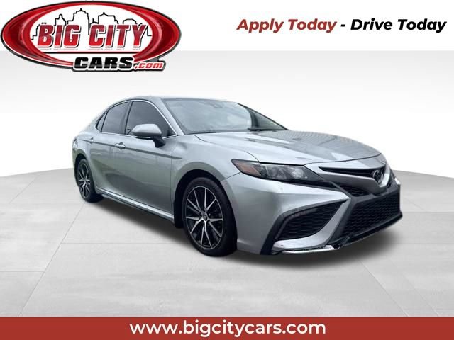 Used 2023 Toyota Camry SE