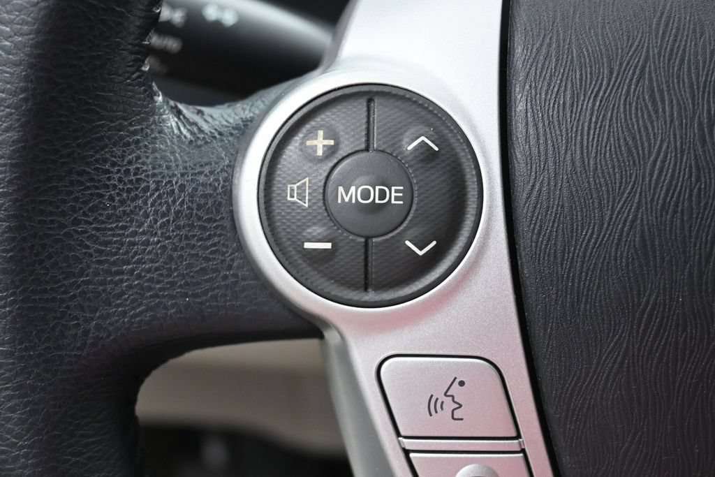 Used 2014 Toyota Prius Four FWD image 17