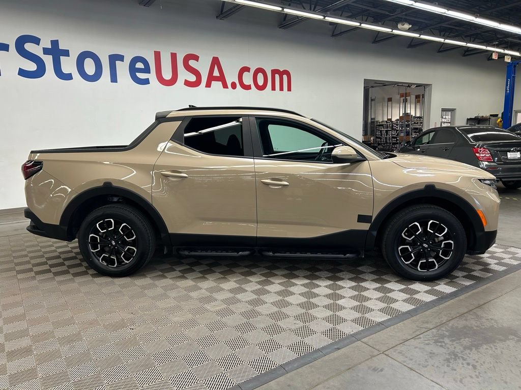 Used 2023 Hyundai Santa Cruz SEL Premium AWD/4WD image 7