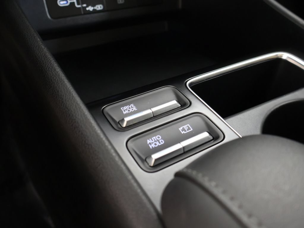 Used 2025 Hyundai Sonata SEL FWD image 49