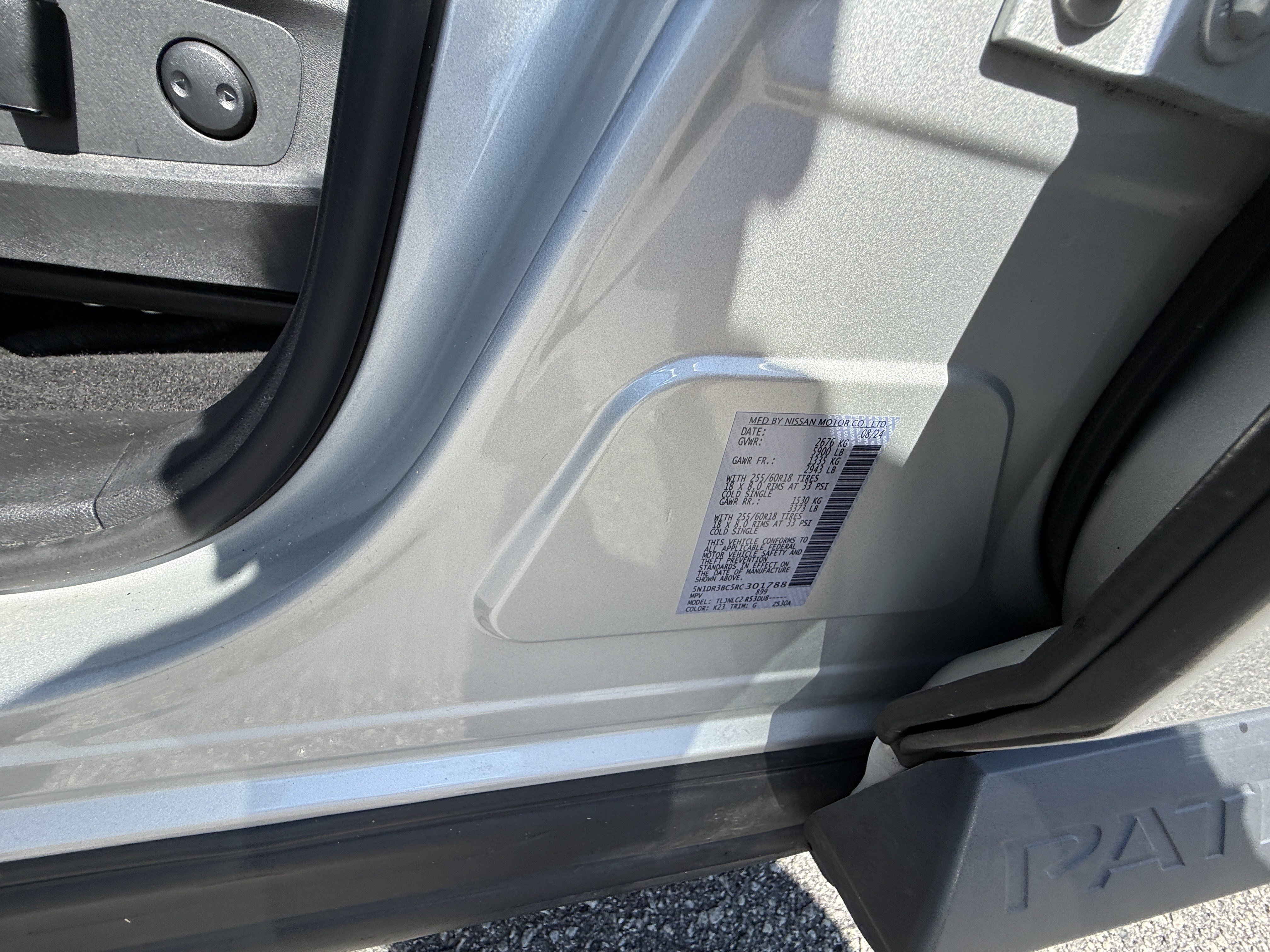 Used 2024 Nissan Pathfinder SV AWD/4WD image 37