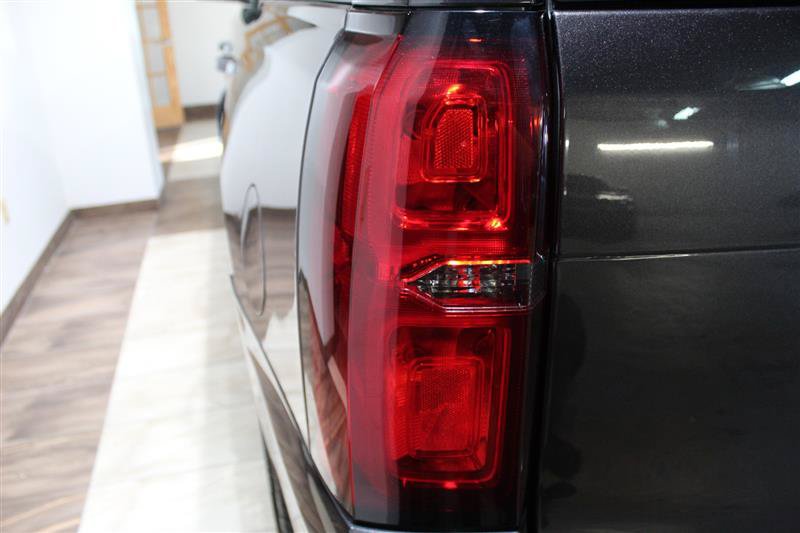 Used 2015 Chevrolet Tahoe LTZ AWD/4WD image 11