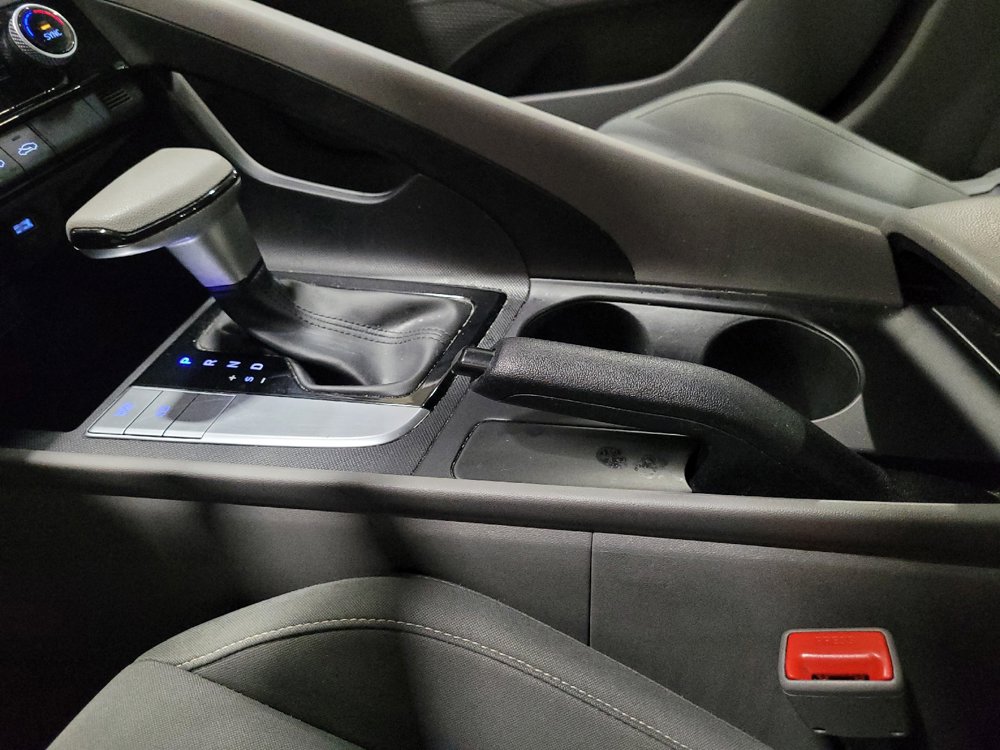 Used 2023 Hyundai Elantra SEL w/ Cargo Package FWD image 26