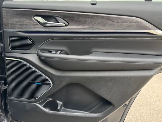 Used 2021 Jeep Grand Cherokee L Overland w/ Luxury Tech Group IV image 30