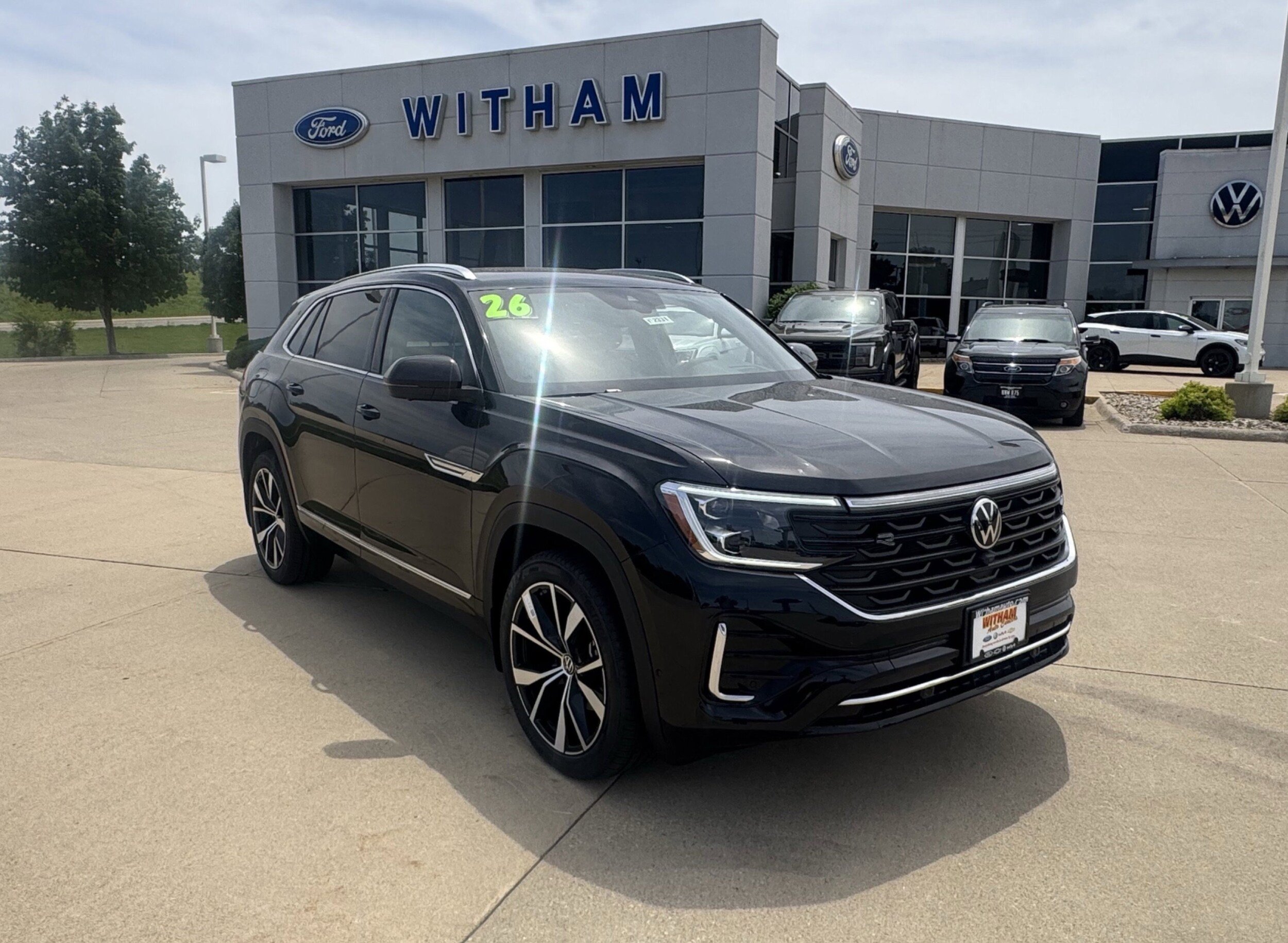 New 2026 Volkswagen Atlas Cross Sport SEL Premium R-Line AWD/4WD image 2