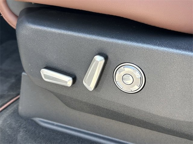 New 2025 Lincoln Navigator L Reserve image 26