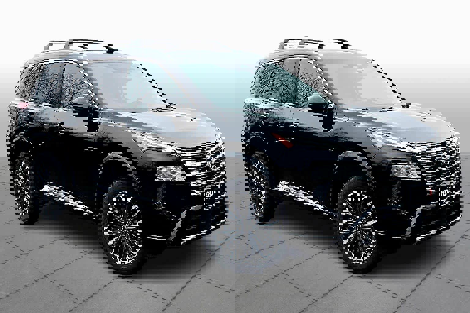 Used 2025 Nissan Rogue Platinum w/ Platinum Premium Package AWD/4WD image 3