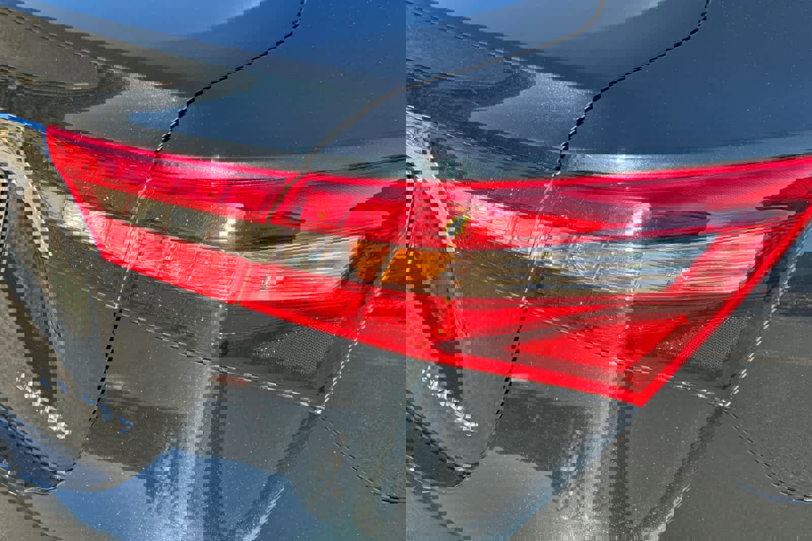 Used 2017 Toyota Avalon Limited image 31