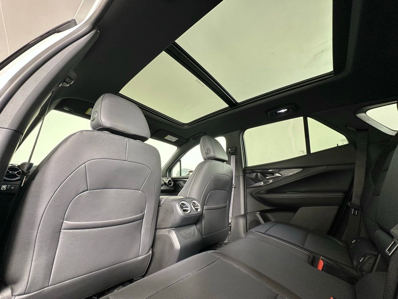 Used 2024 Chevrolet Blazer EV LT image 17