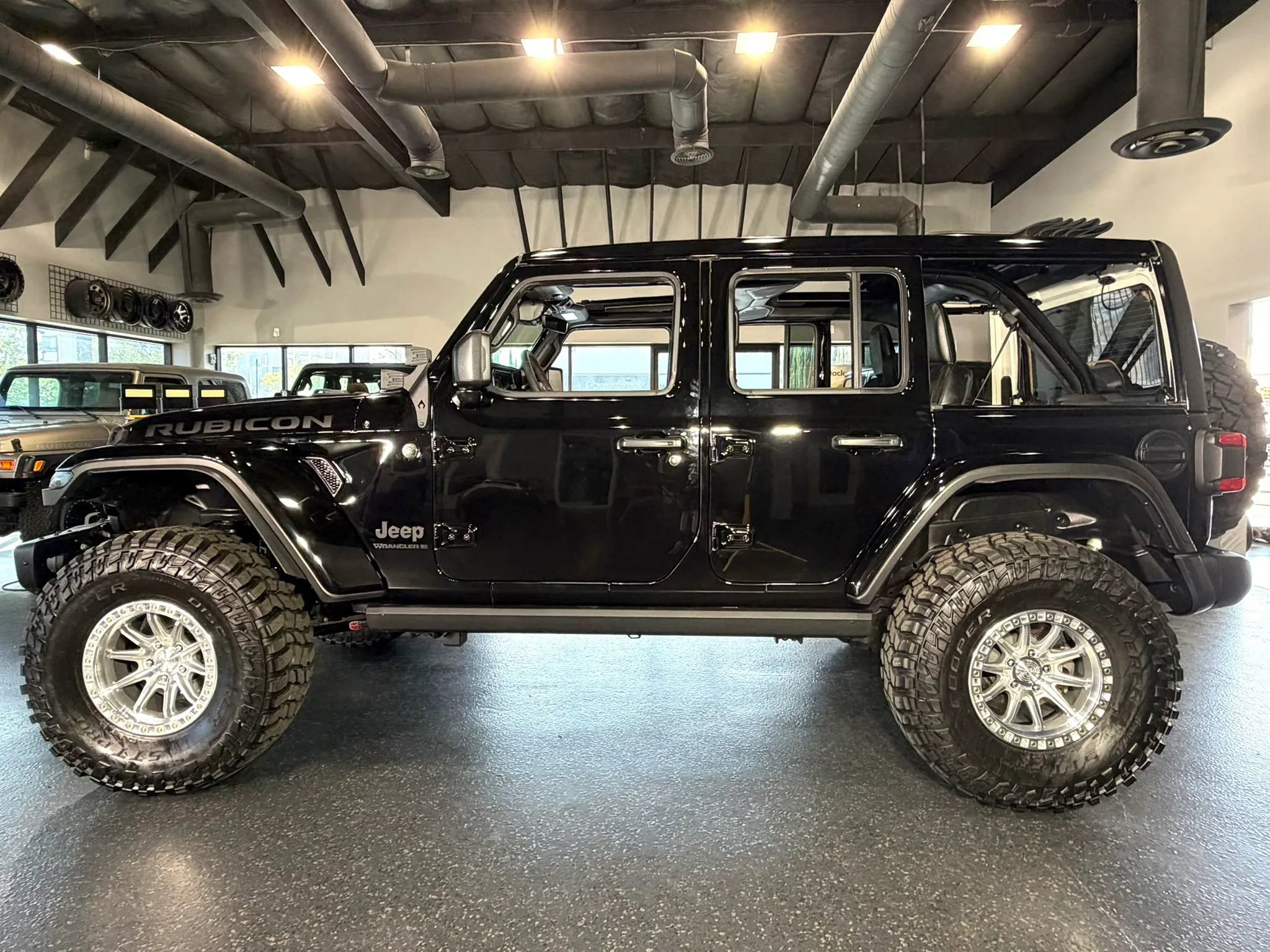 Used 2024 Jeep Wrangler Unlimited Rubicon image 19