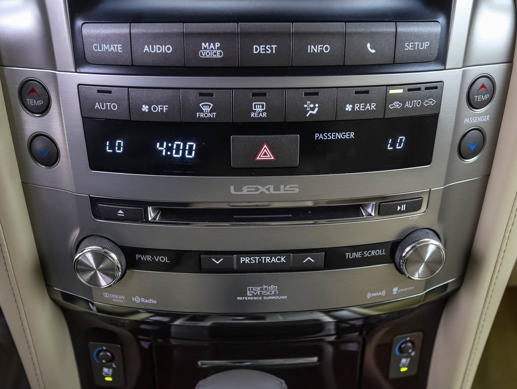 Used 2015 Lexus LX 570 4WD image 19