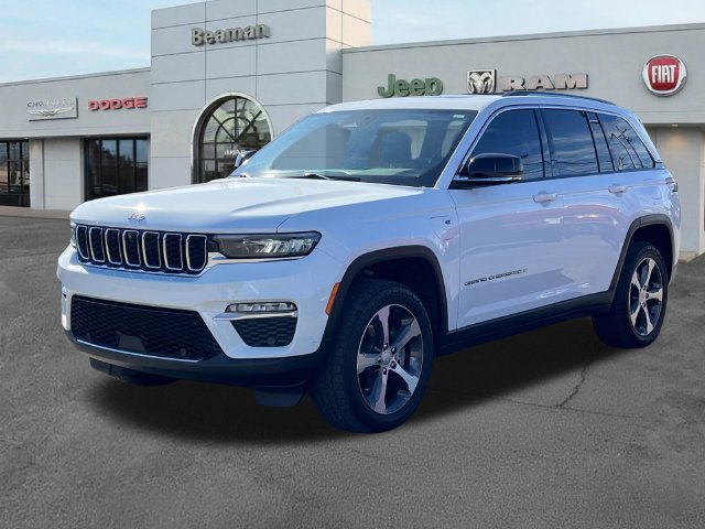 Used 2023 Jeep Grand Cherokee 4WD 4xe w/ Luxury Tech Group II image 3