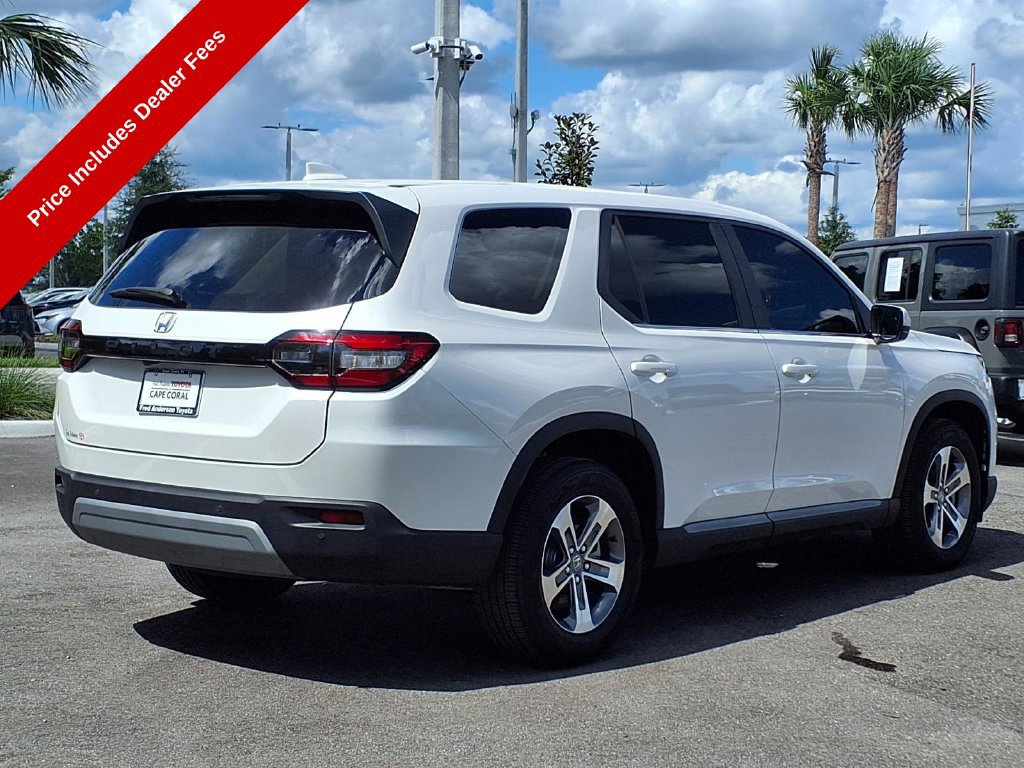 Used 2025 Honda Pilot EX-L image 8