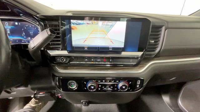 Used 2022 Chevrolet Silverado 1500 LT AWD/4WD image 34