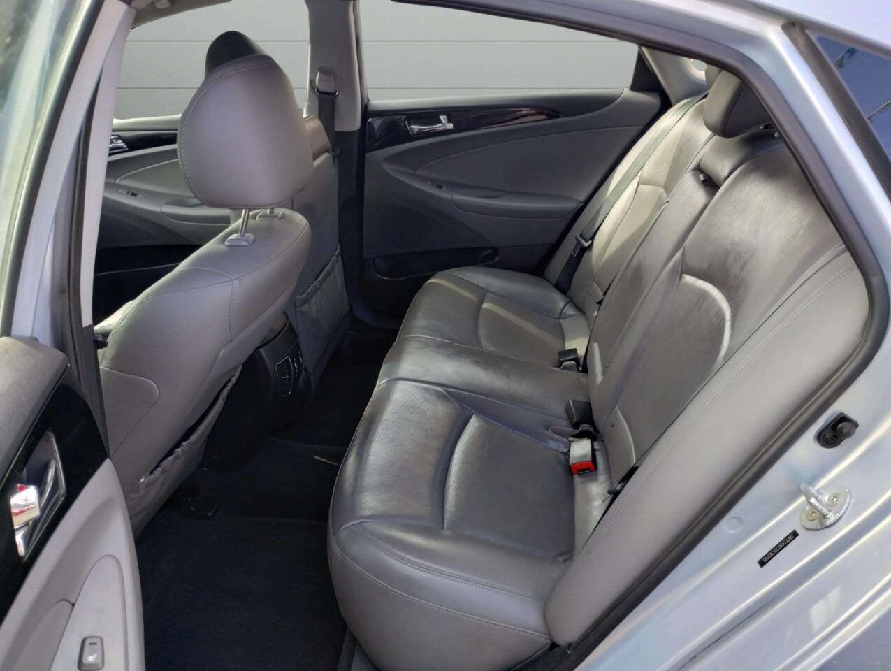 Used 2012 Hyundai Sonata Limited w/ Navigation Pkg image 17