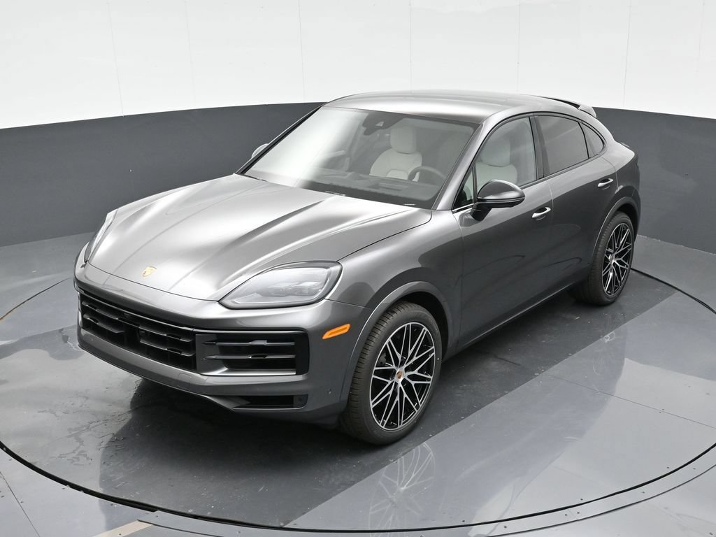 Certified 2025 Porsche Cayenne Coupe AWD/4WD image 26
