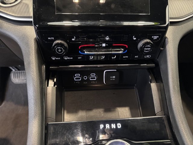 Used 2023 Jeep Grand Cherokee Altitude image 13