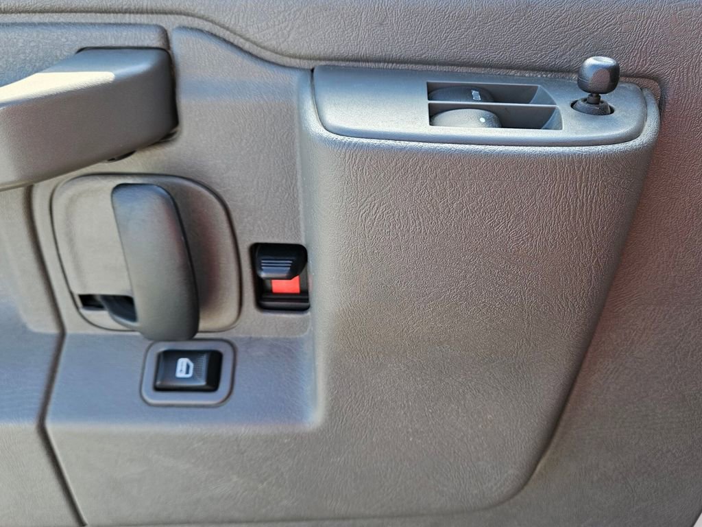 Used 2023 GMC Savana 2500 w/ Driver Convenience Package image 30