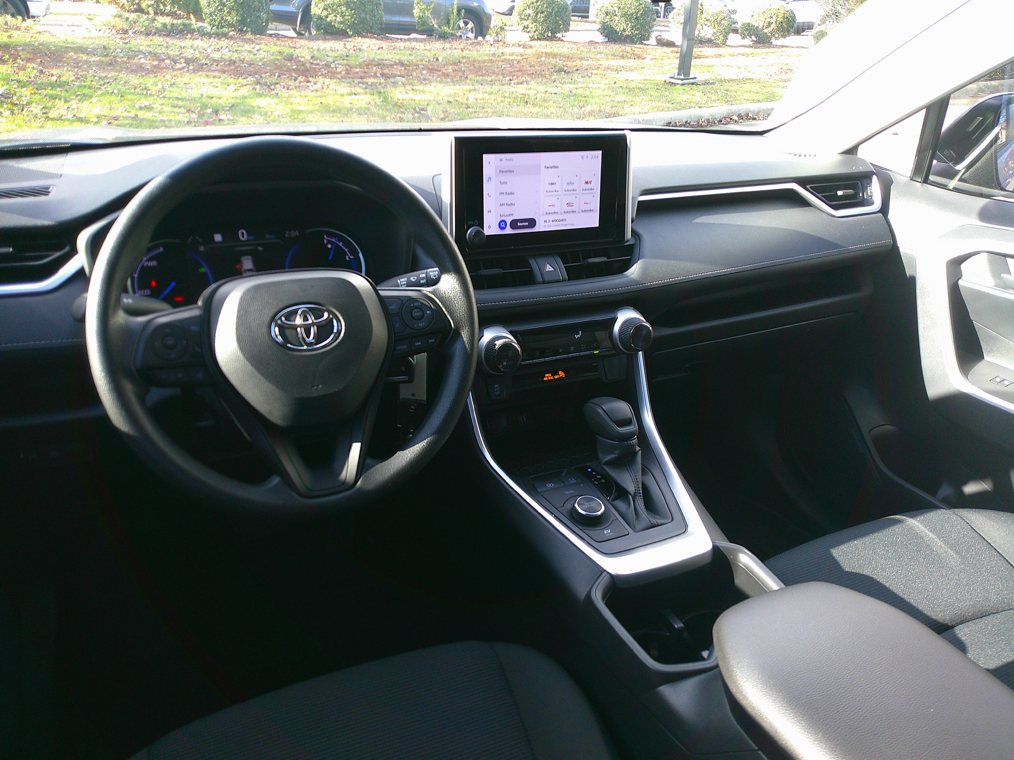 Used 2023 Toyota RAV4 LE image 43