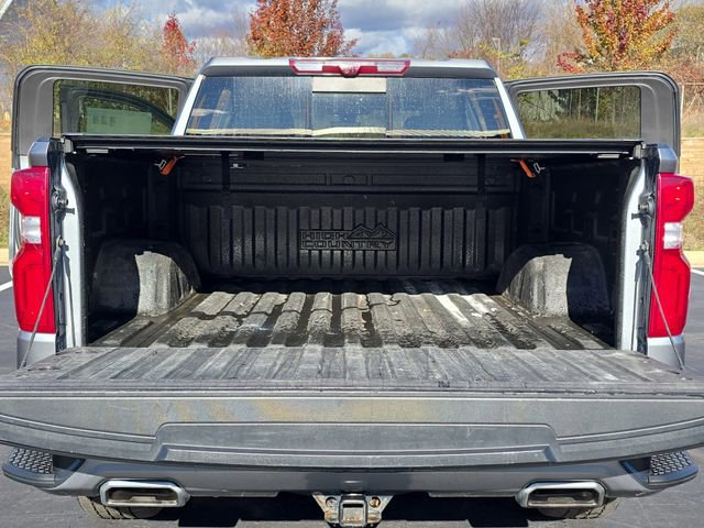 Used 2020 Chevrolet Silverado 1500 High Country w/ Technology Package image 16