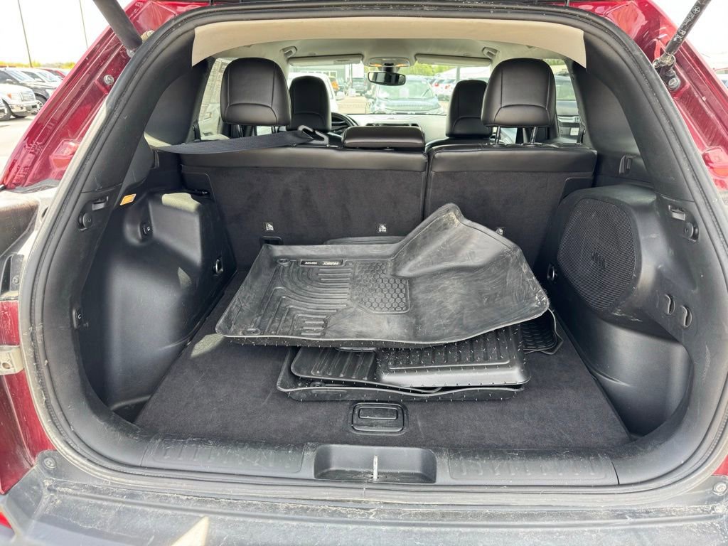 Used 2019 Jeep Cherokee Limited AWD/4WD image 40