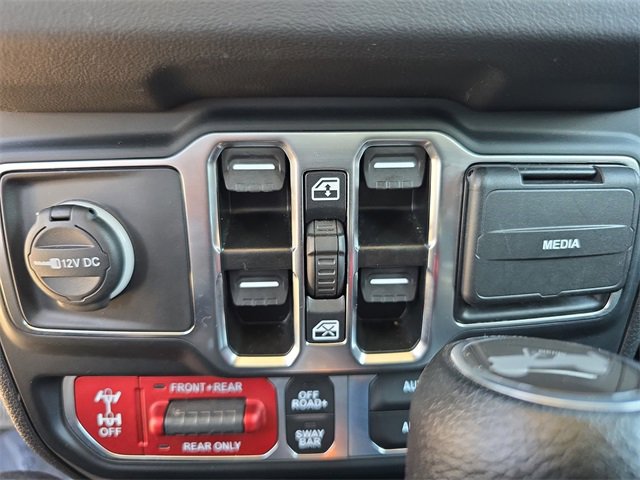 Used 2024 Jeep Wrangler Unlimited Rubicon image 16