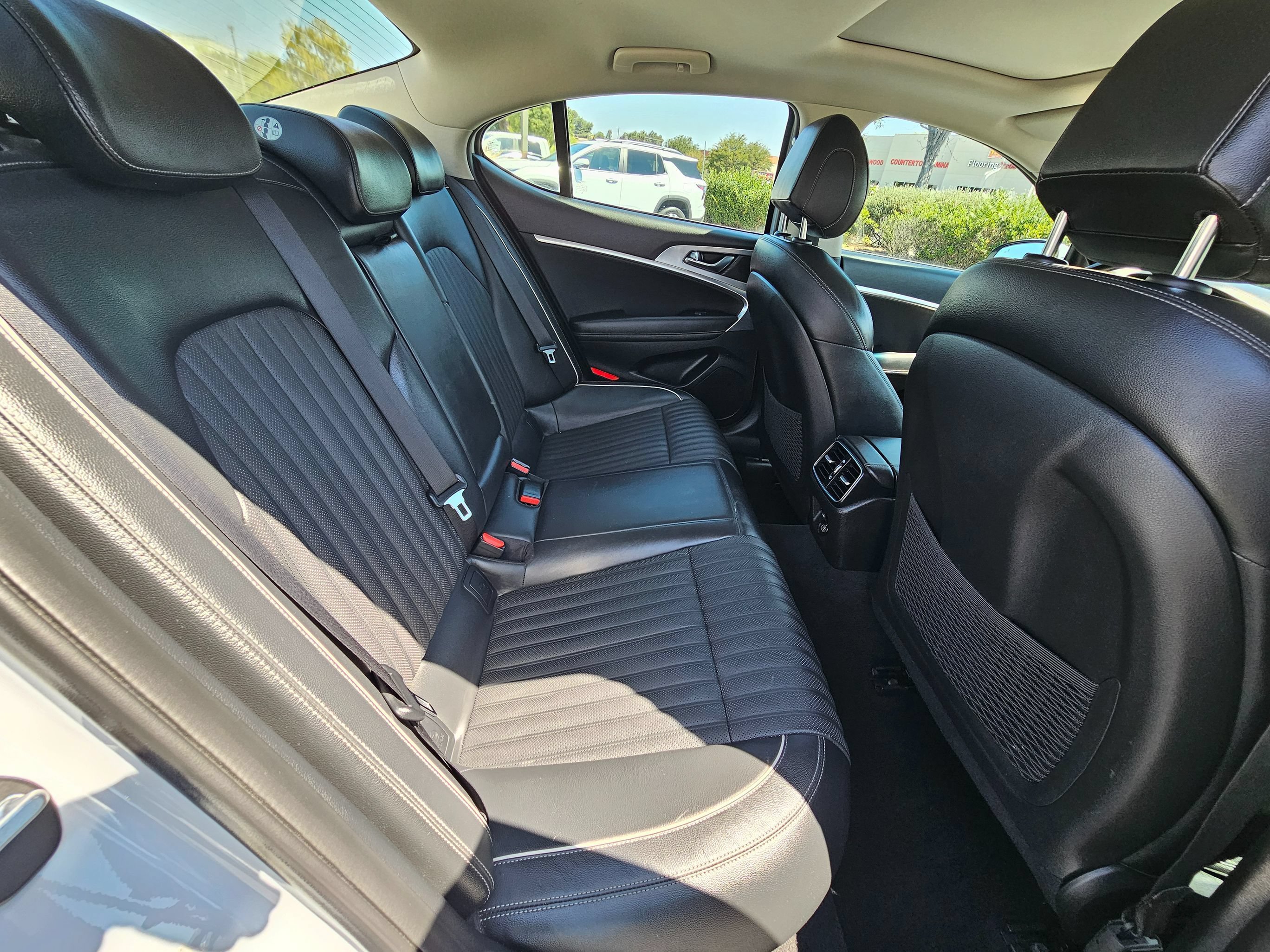 Used 2019 Genesis G70 2.0T Advanced w/ Elite Package RWD image 29